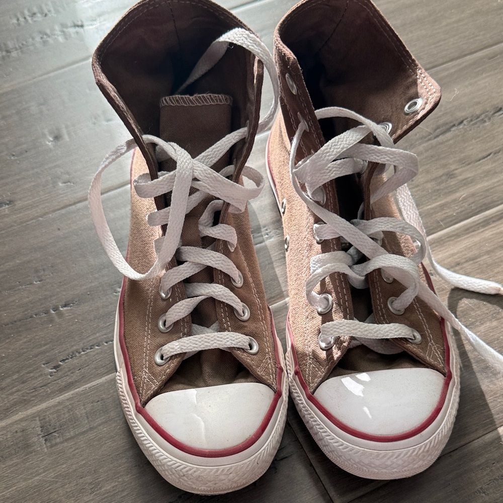 High-Top Canvas Sneakers in Brown and White